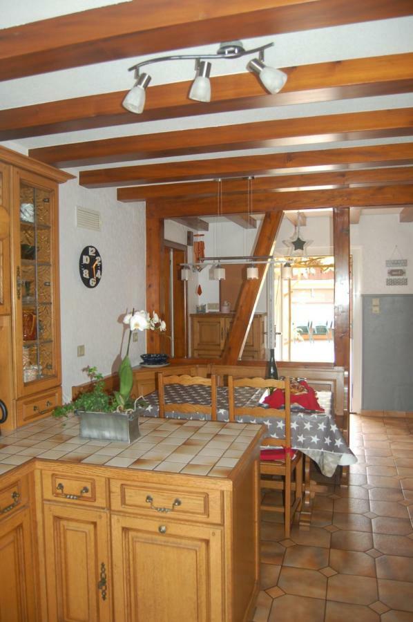 Le Gite A L'Ombre Du Tilleul Obersaasheim Exterior foto
